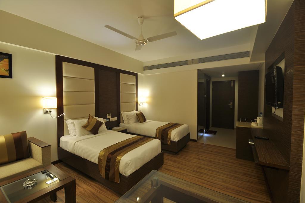 Le Grande Residency -Unmarried Couples Are Not Allowed Ahmedabad Eksteriør billede