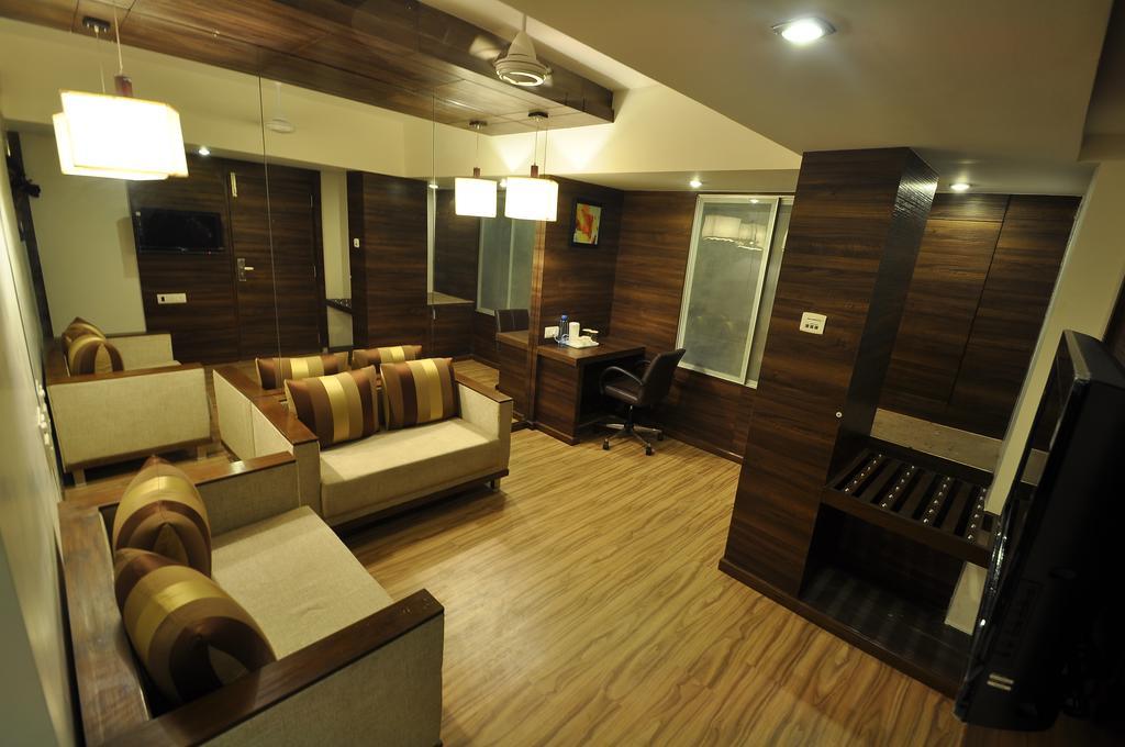 Le Grande Residency -Unmarried Couples Are Not Allowed Ahmedabad Eksteriør billede