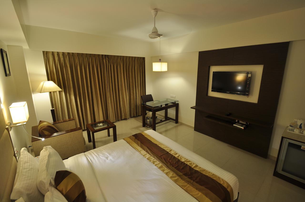 Le Grande Residency -Unmarried Couples Are Not Allowed Ahmedabad Eksteriør billede
